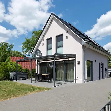 Holiday home Ankerplatz 8 Goehren-Lebbin